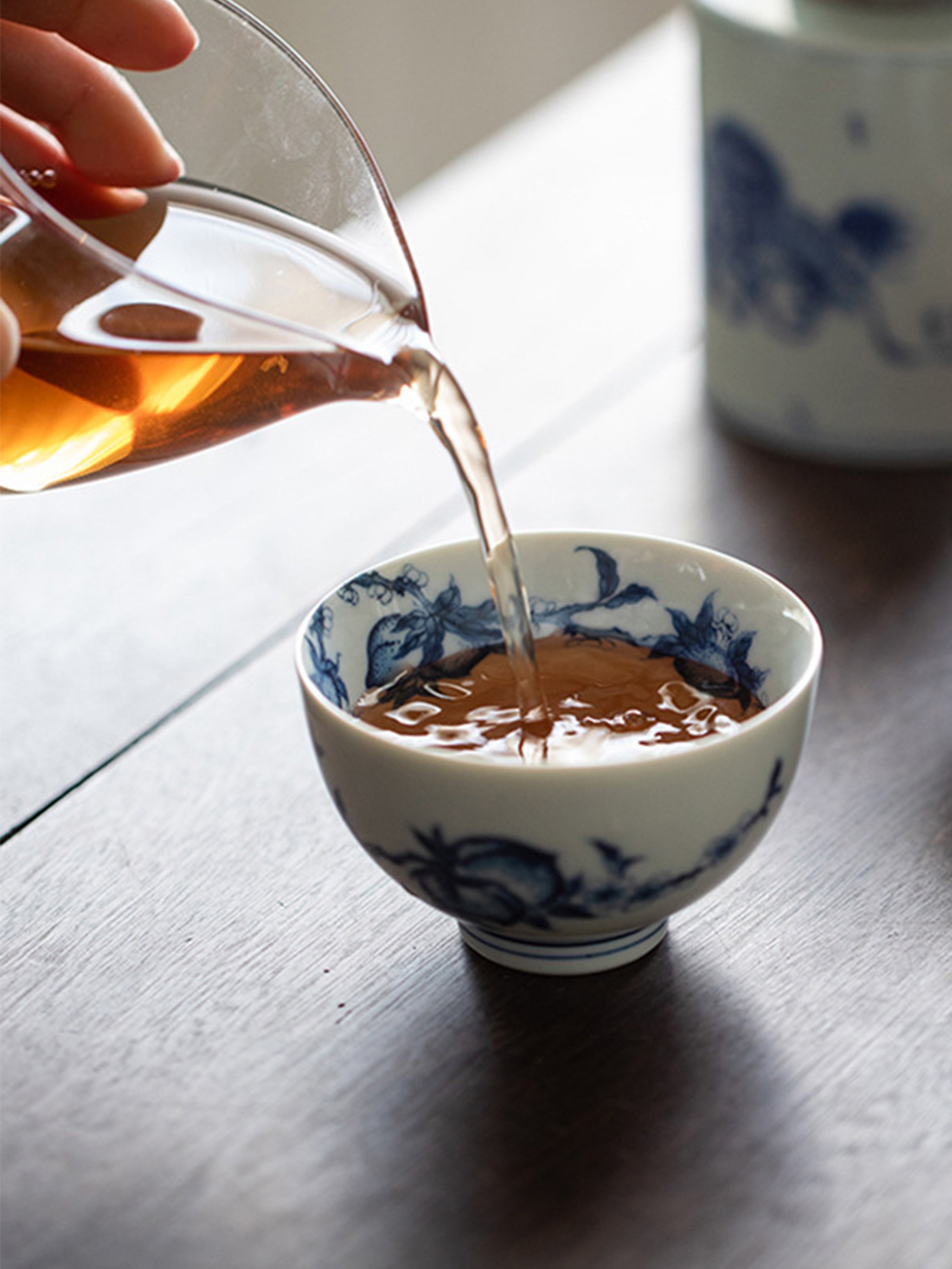 Antique-Style Qinhua Porcelain Peach Cup