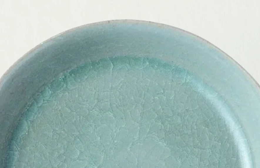 Discovering the Supreme Aesthetics of Song Porcelain:  Feng Yao Dong Fang’s Modern Interpretation of the Five Great Kilns