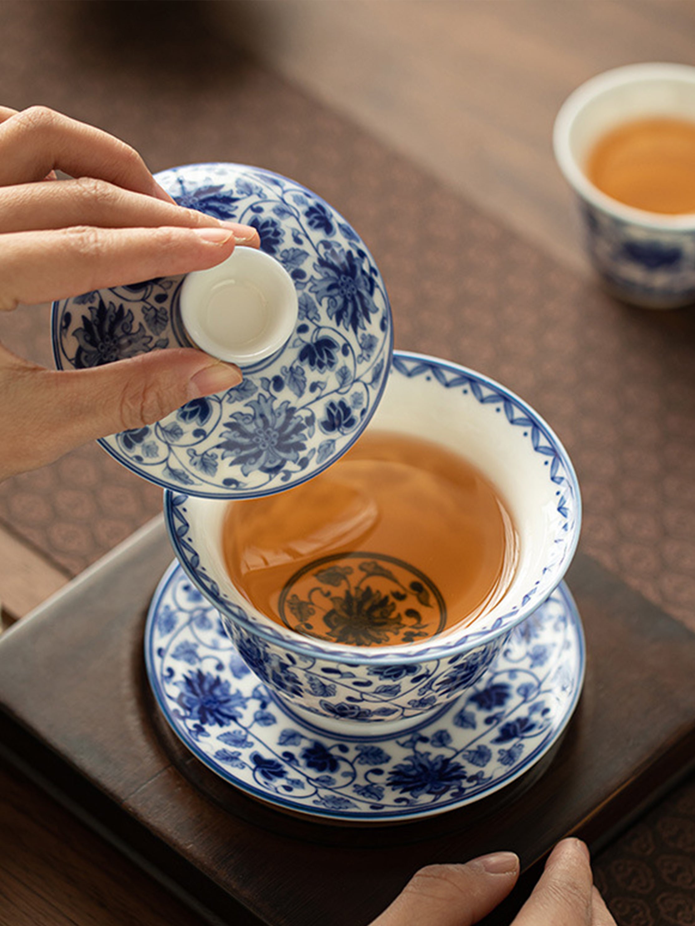 Jingdezhen blue and white wrapped lotus covered bowl tea set